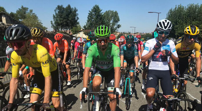 Carapaz cayó, pero sigue en el puesto 15