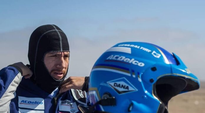 Guayasamín deja a punto su bólido para el rally Dakar que inicia mañana