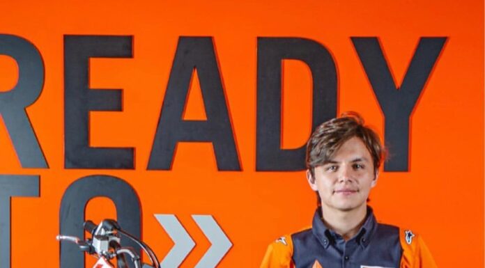 Cárdenas firmó un año más con KTM Team Ecuador