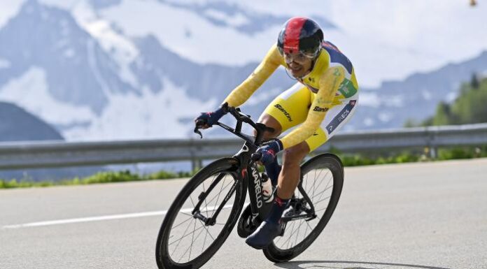 Carapaz es top 10 en el ranking UCI